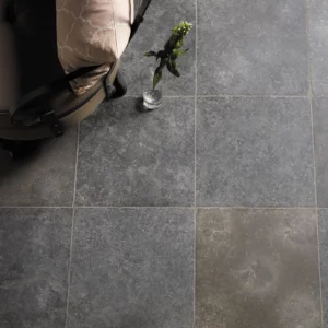 Wapien-szaro-brazowe-Plytki-wapienne-Wear-rustykalne-antykowane-postarzane-bebnowane-hurtownia-kamienia-Mia-Urbo-Limestone-tiles-Kalkstein-Fliesen-vapencove-dlazby-Kalkakmen