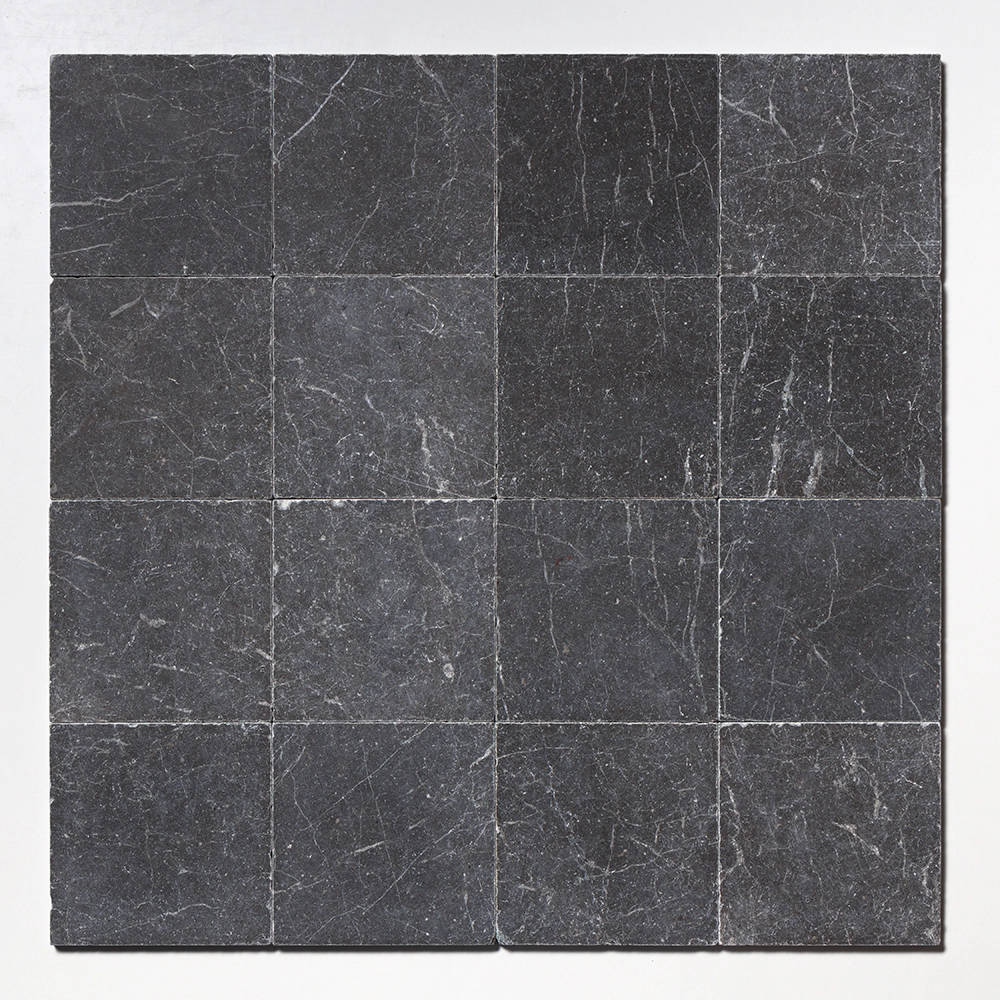 Royal Black - delikatnie antykowana czarna plytka marmurowa 2 tumbled marble tiles antik marmor steinfliesen