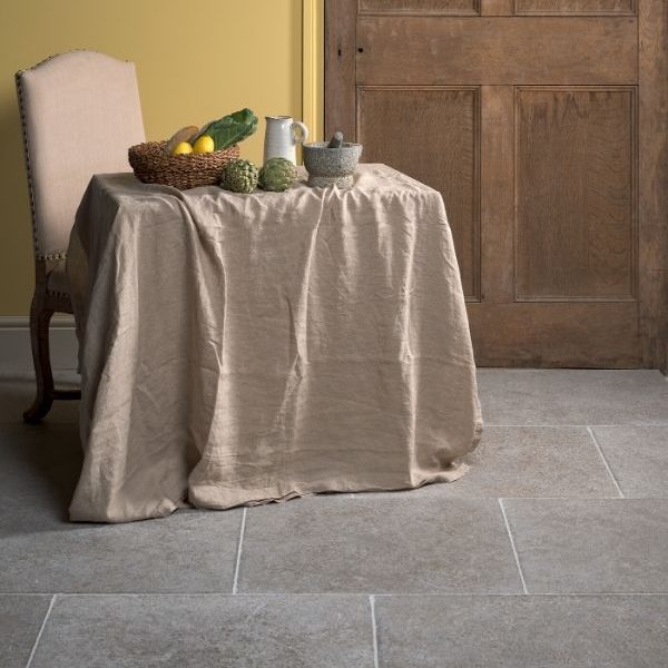Mia Urbo Stone – Lulworth - podloga kamienna plytka wapienna - Kalkstein fliesen – limestone Etched