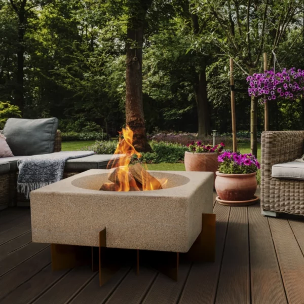 Mia-Urbo-Stone-kamienne-palenisko-ogrod-taras-ognisko-akmeninis-zidinys-камяне-вогнище-каменный-очаг-Steinherd-kamenne-ohniste