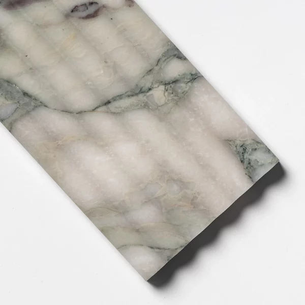 Ryflowane płytki marmurowe 3D Calacatta GREEN Salvatori do łazienki karbowane fluted marble tile Wave zielony marmur marmorfliesen 45x90cm #LuksusoweWnętrza #RyflowanePłytki3D marmorfliesen Mramorové dlaždice Marmora Flīzes Marmurinės plytelės