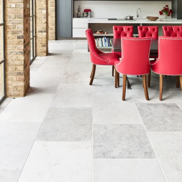 Parkiet kamienny w jodelke Płytki wapienne szare matowe Limestone kalksteinfliese naturstein antik naturstein vápencovádlažba Hurtownia Kamienia Mia Urbo Stone Goethe