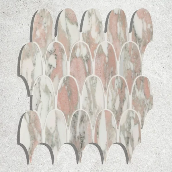Mozaika marmurowa rozowo biala luski piorka flamingo marble mosaic marmor mramor fliesten steinmosaic