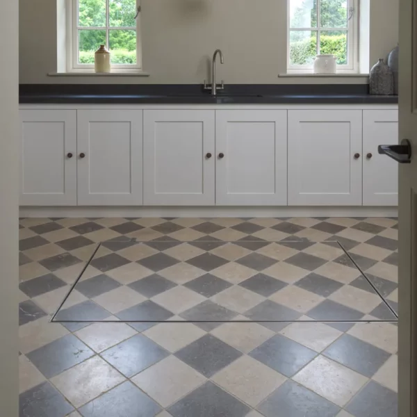 Płytki wapienne marmurowe szare matowe rustykalne postarzane antykowane Limestone kalksteinfliese naturstein antik naturstein vápencovádlažba Hurtownia Kamienia Schody Parapety Blaty Kamienne Mia Urbo Stone Arun